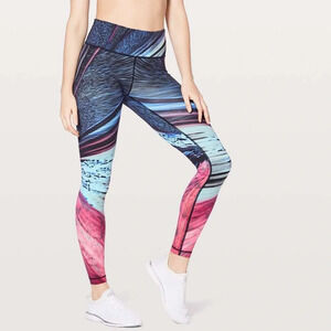 Lululemon Speed Wunder Tight Nulux
Electrobeam Speed Tight Multi SZ 8
